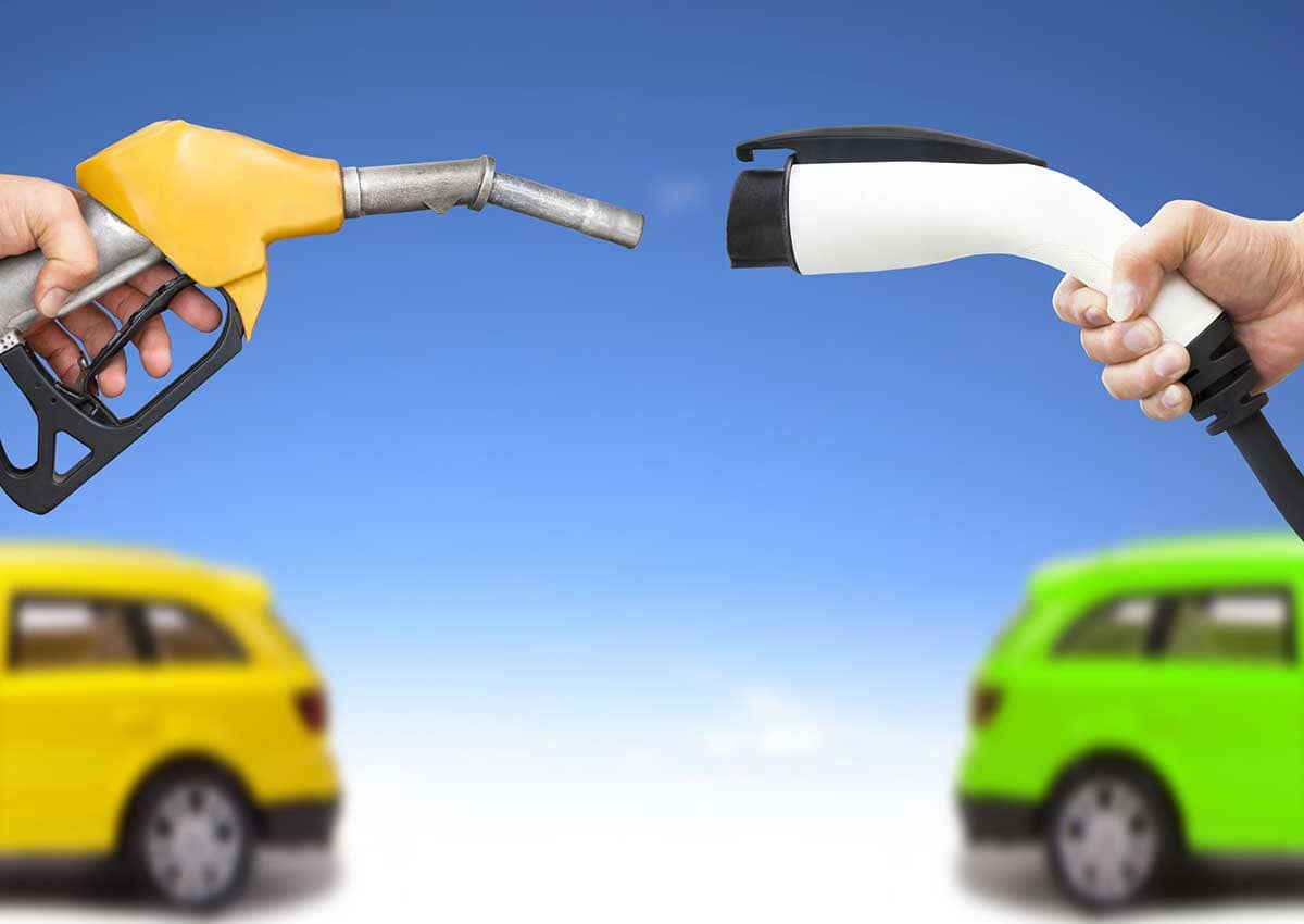 Comparatif détaillé : Voiture électrique vs. voiture à essence